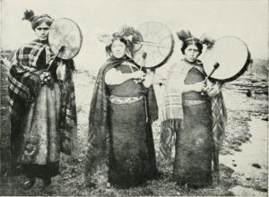 Les Machis, femmes dirigeantes spirituelles Mapuches