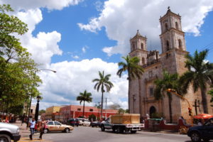 église-centre-ville-valladolid-15-jours-au-yucatan