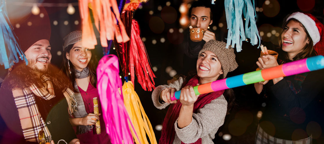 Rompe la pinata lors des posadas du Mexique